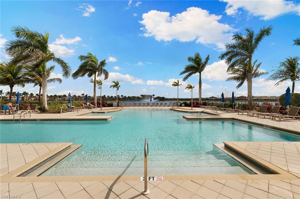 1244 Manado Dr, Naples, FL 34113-41