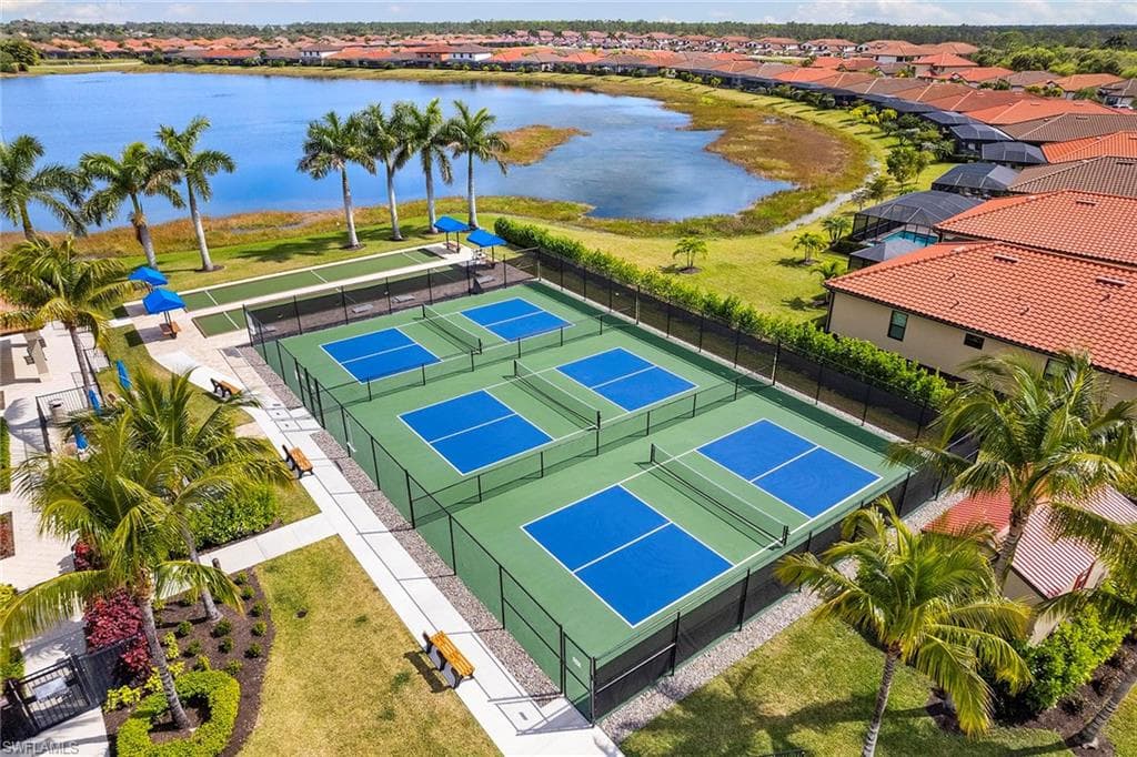 1244 Manado Dr, Naples, FL 34113-45