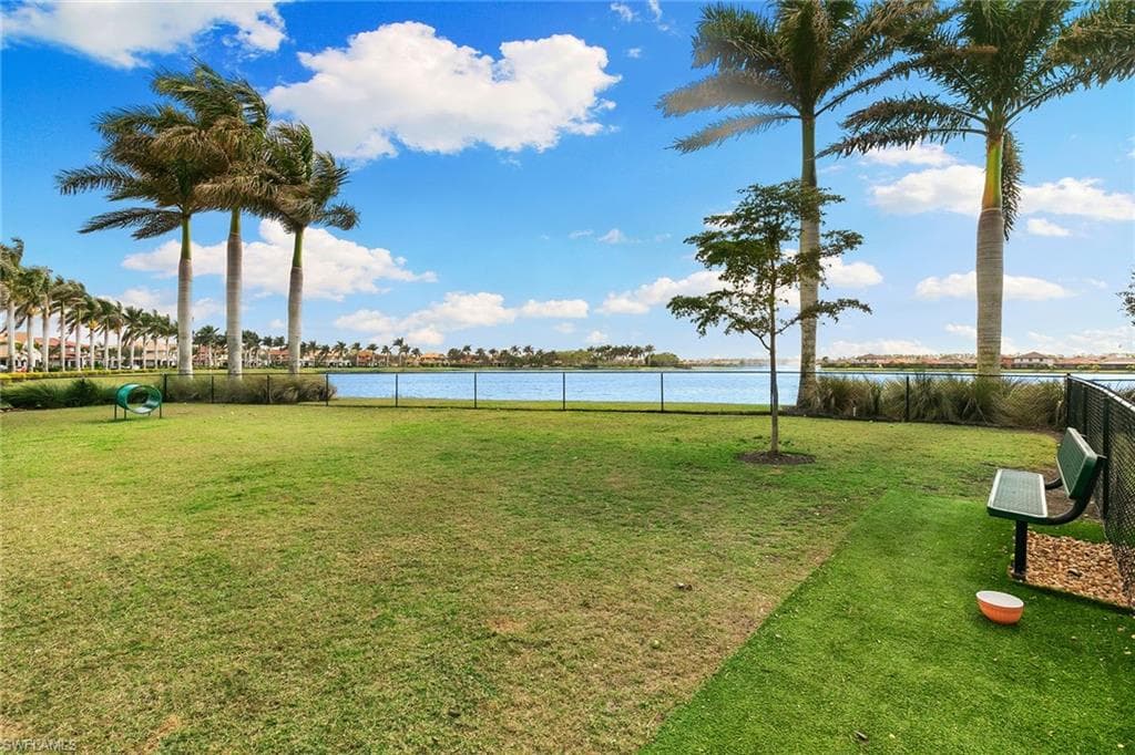 1244 Manado Dr, Naples, FL 34113-47