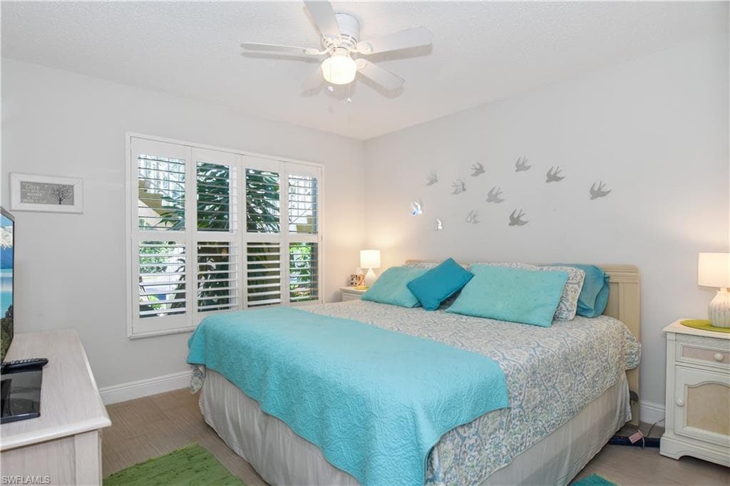 1250 Yesica Ann Cir E102, Naples, FL 34110-13