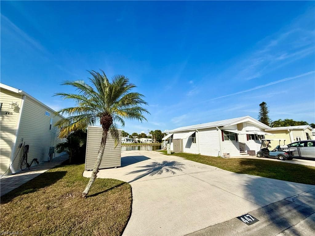 447 Cheetah Dr, Naples, FL 34114-12
