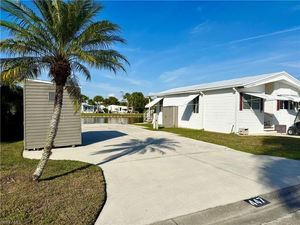 447 Cheetah Dr, Naples, FL 34114-18