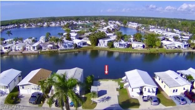 447 Cheetah Dr, Naples, FL 34114-1