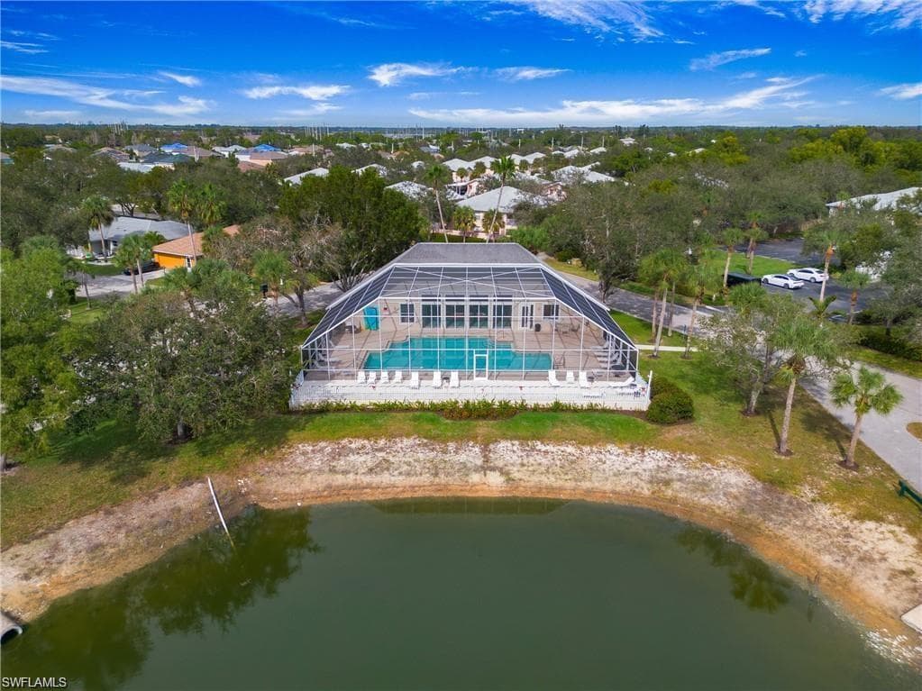 12249 Londonderry Ln, Bonita Springs, FL 34135-37