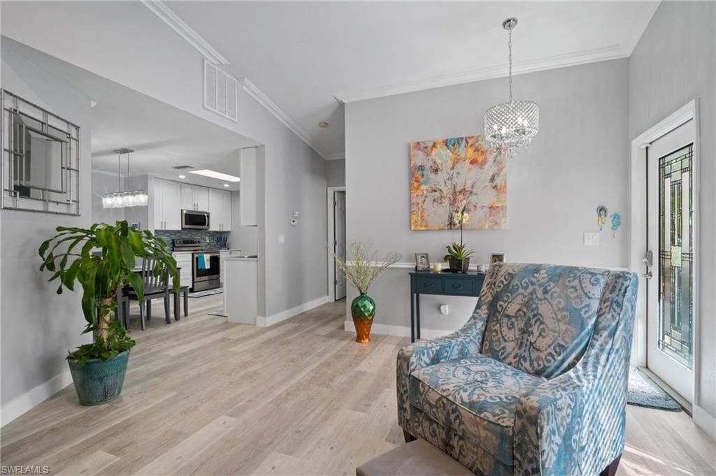 12249 Londonderry Ln, Bonita Springs, FL 34135-7