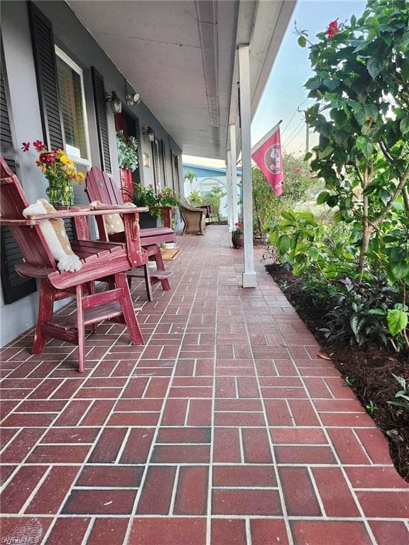 1605 Oakley Ave, Fort Myers, FL 33901-29