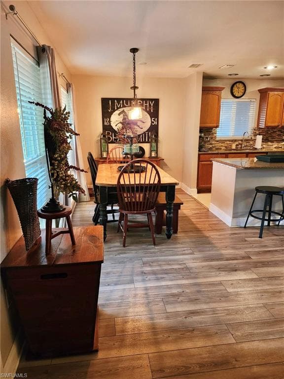 1605 Oakley Ave, Fort Myers, FL 33901-5