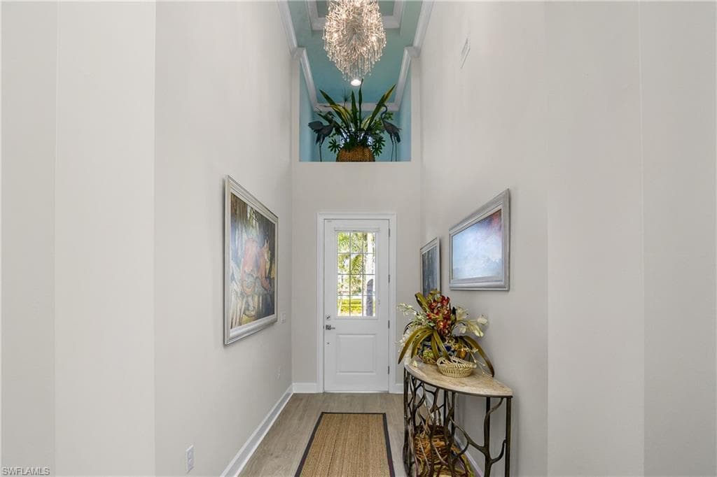 6303 Antigua Way, Naples, FL 34113-9