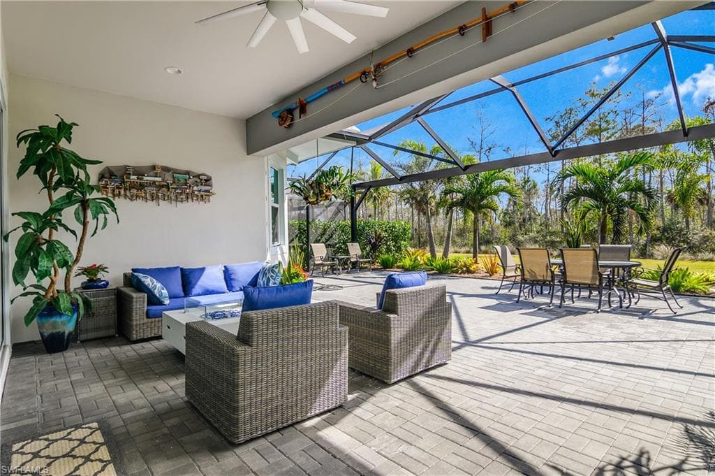 6303 Antigua Way, Naples, FL 34113-30