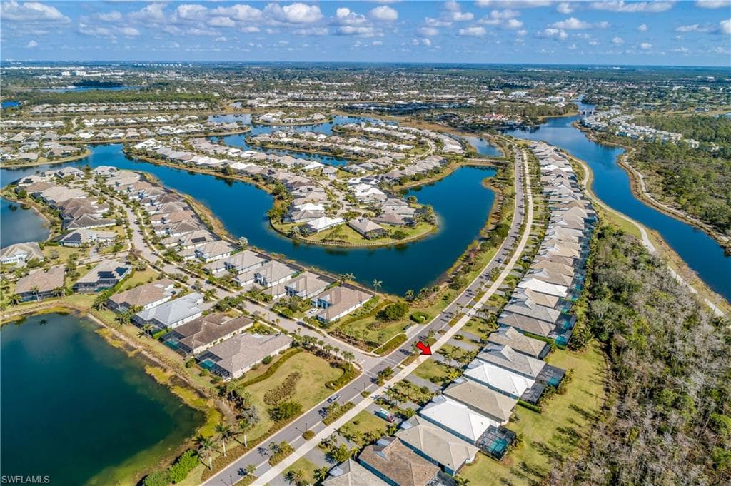 6303 Antigua Way, Naples, FL 34113-7