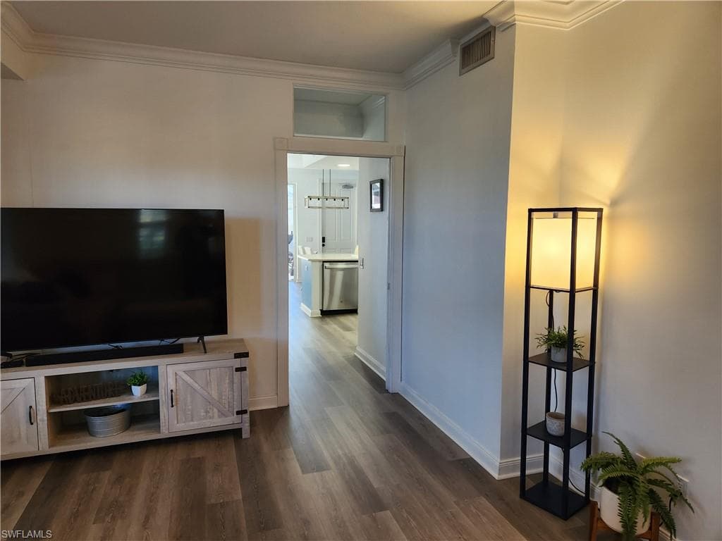 3502 Zanzibar Way, Naples, FL 34119-10