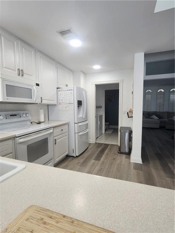 3502 Zanzibar Way, Naples, FL 34119-19