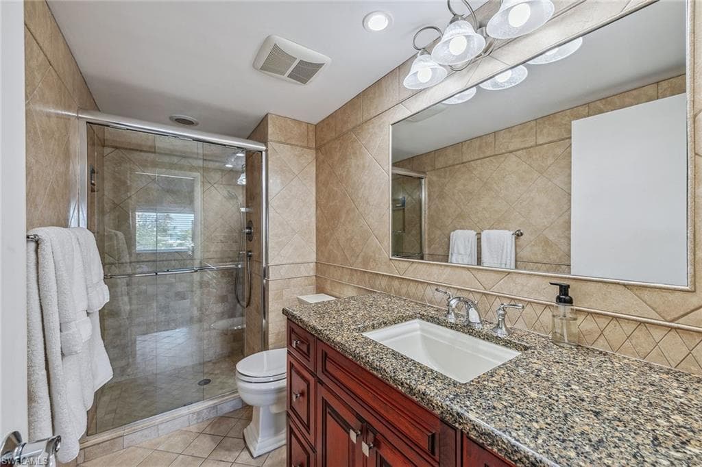 3410 Gulf Shore Blvd N 305, Naples, FL 34103-13