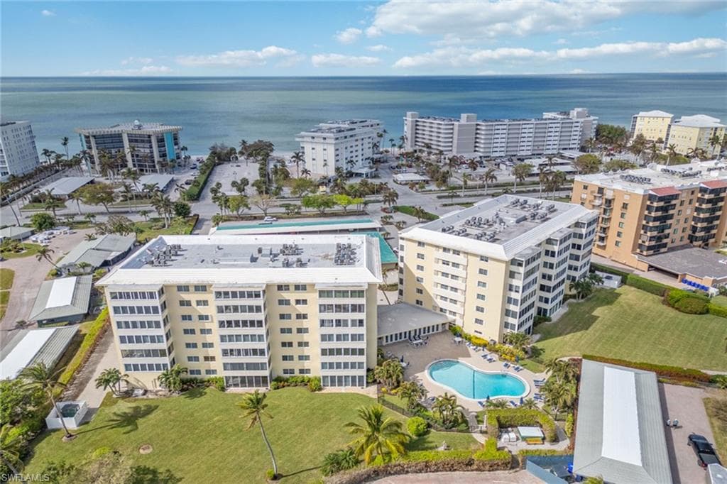 3410 Gulf Shore Blvd N 305, Naples, FL 34103-1
