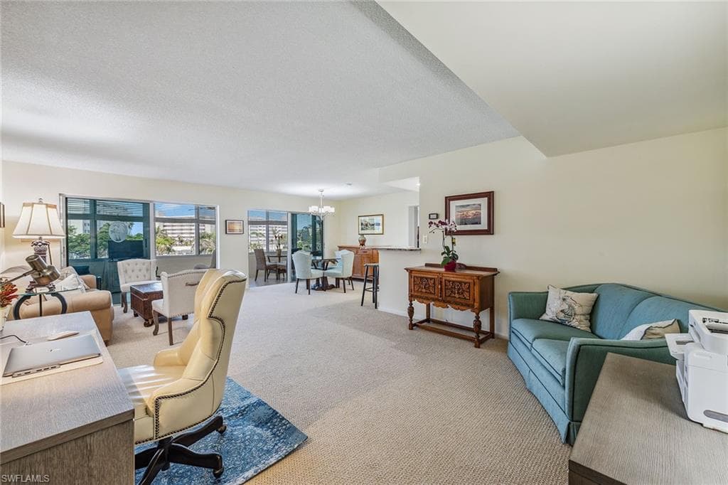 3410 Gulf Shore Blvd N 305, Naples, FL 34103-3