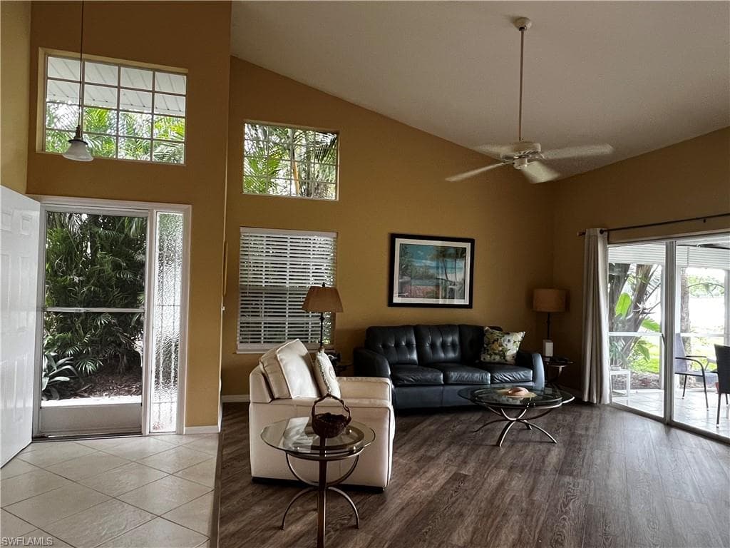 131 Bristol Ln C-16, Naples, FL 34112-11