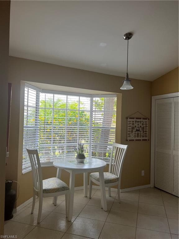 131 Bristol Ln C-16, Naples, FL 34112-17