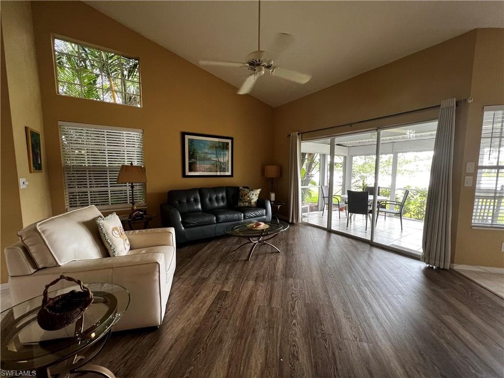 131 Bristol Ln C-16, Naples, FL 34112-6