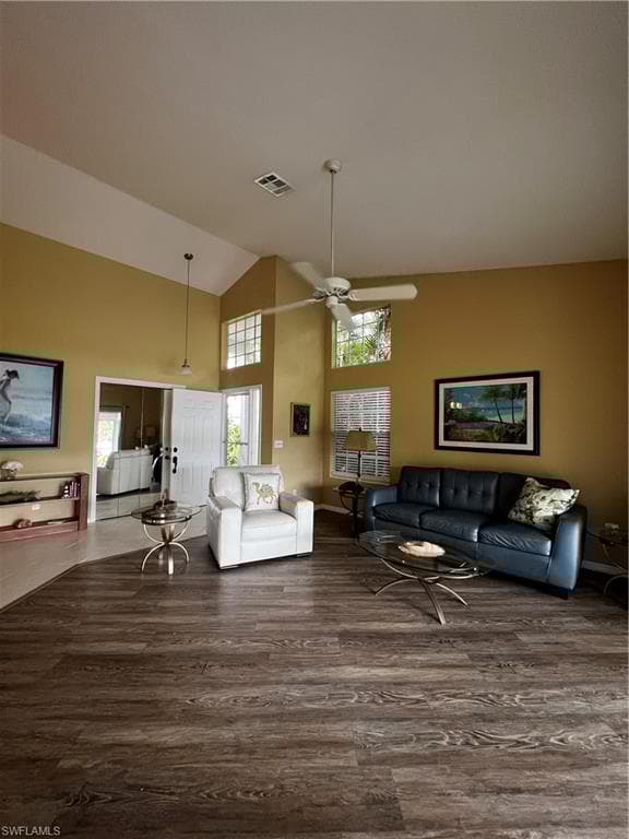 131 Bristol Ln C-16, Naples, FL 34112-7