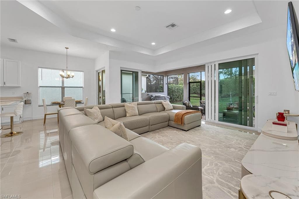28604 Moraga Ln, Bonita Springs, FL 34135-9