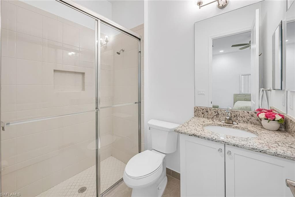 28604 Moraga Ln, Bonita Springs, FL 34135-27