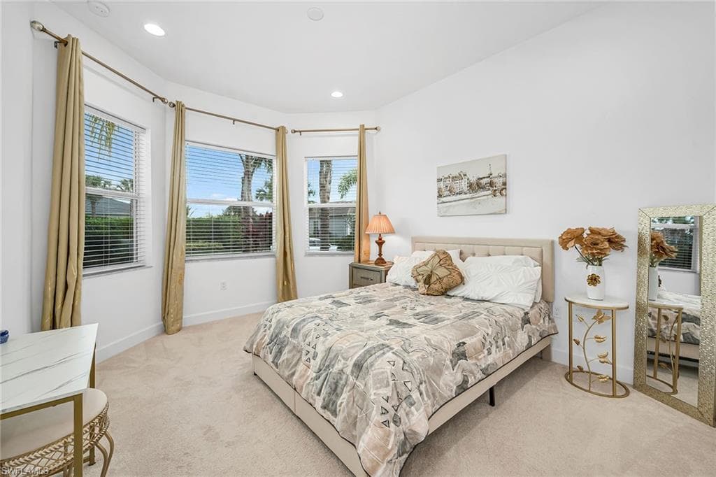 28604 Moraga Ln, Bonita Springs, FL 34135-32