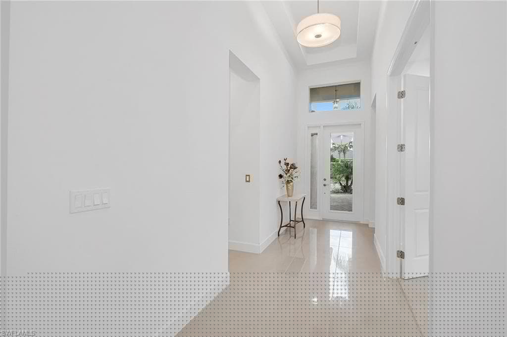 28604 Moraga Ln, Bonita Springs, FL 34135-4