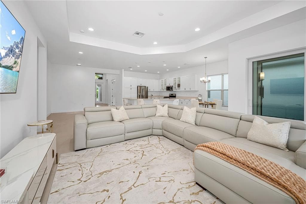 28604 Moraga Ln, Bonita Springs, FL 34135-7