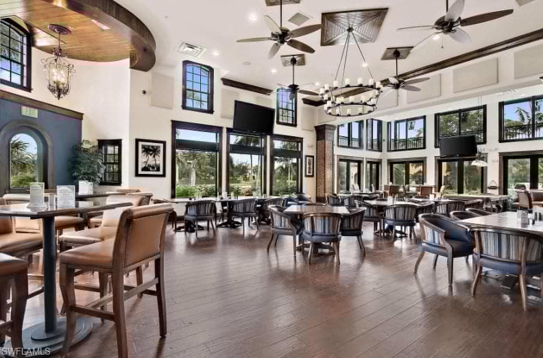 9137 Chula Vista St 12602, Naples, FL 34113-22