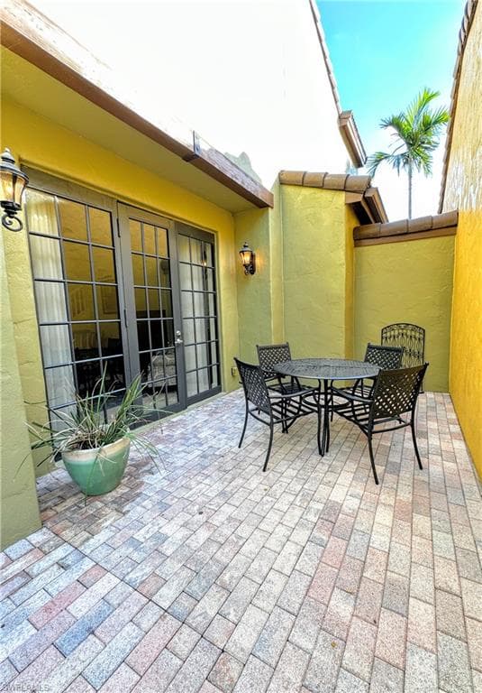 9137 Chula Vista St 12602, Naples, FL 34113-4