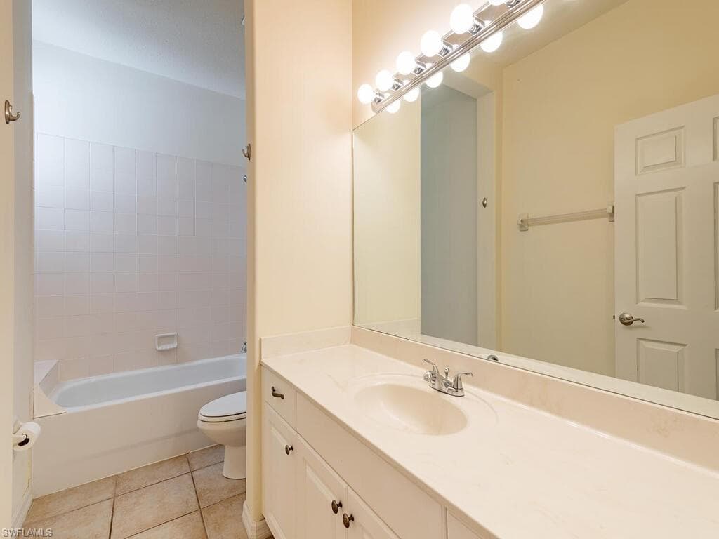 12854 Carrington Cir 203, Naples, FL 34105-11