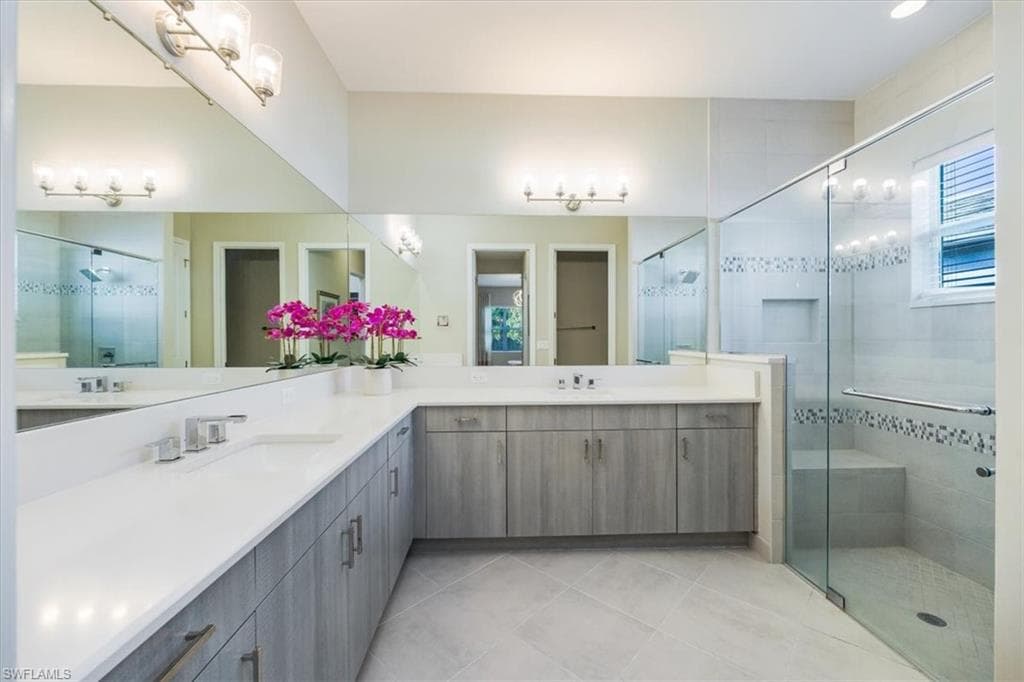 11421 Jacaranda Dr, Naples, FL 34120-9