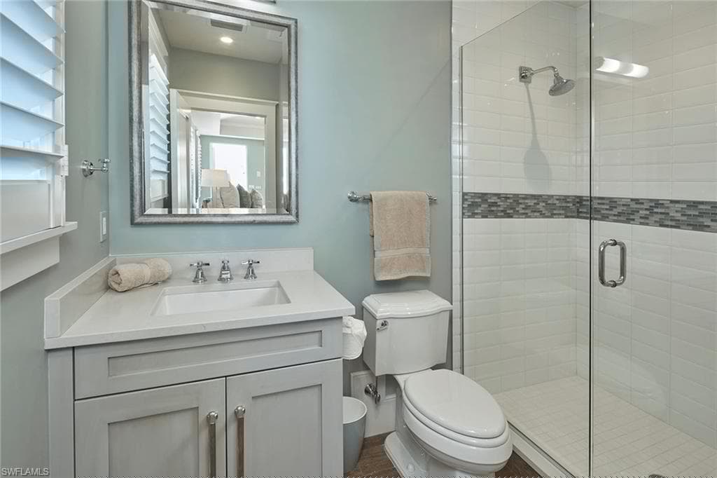 231 11th Ave S, Naples, FL 34102-18