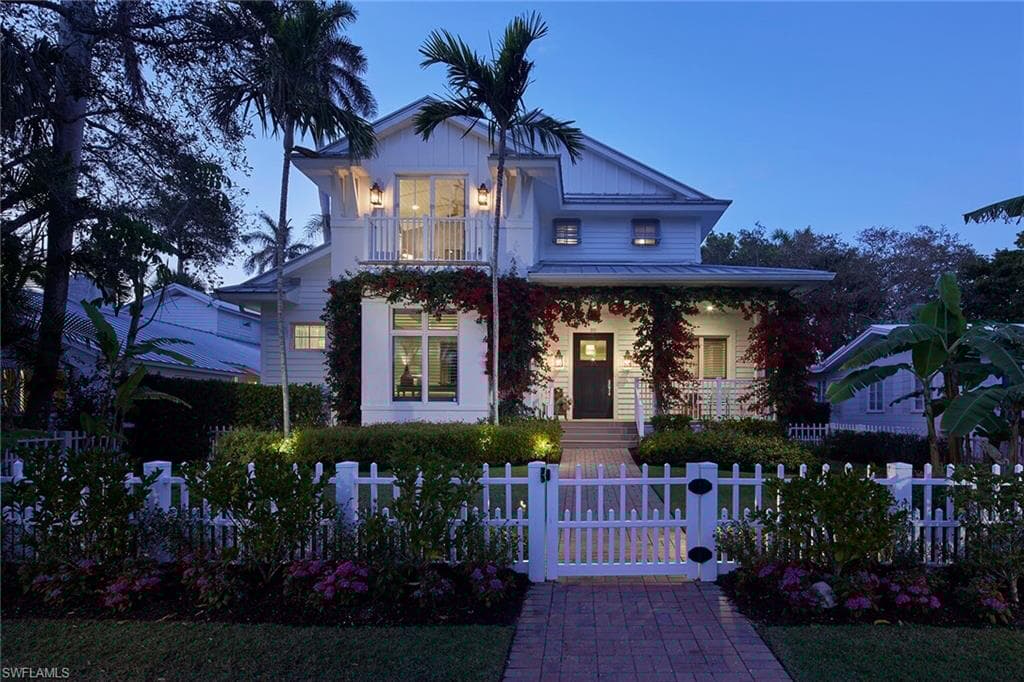 231 11th Ave S, Naples, FL 34102-20