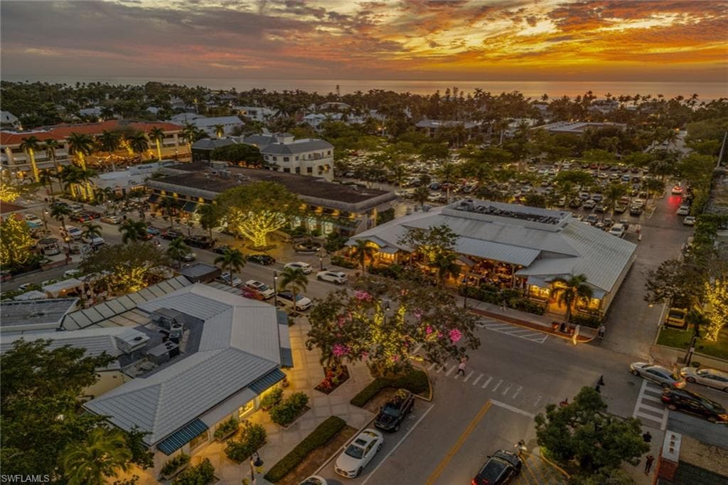 231 11th Ave S, Naples, FL 34102-26