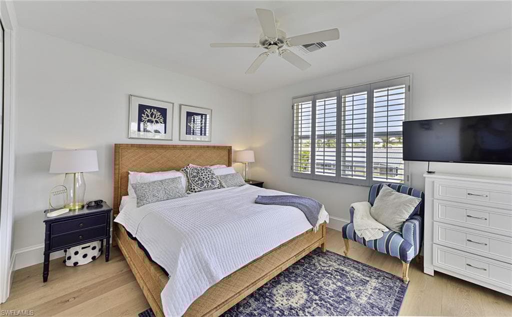 271 Bayview Ave, Naples, FL 34108-26