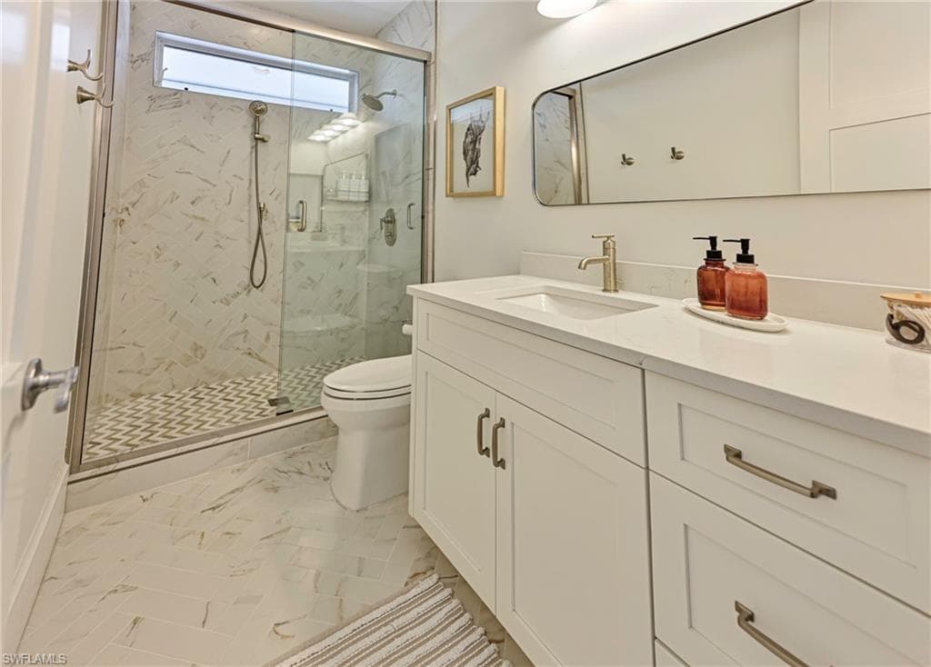 271 Bayview Ave, Naples, FL 34108-28