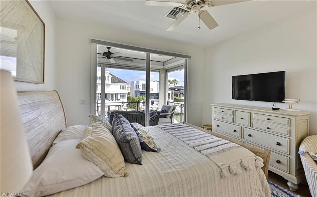 271 Bayview Ave, Naples, FL 34108-29