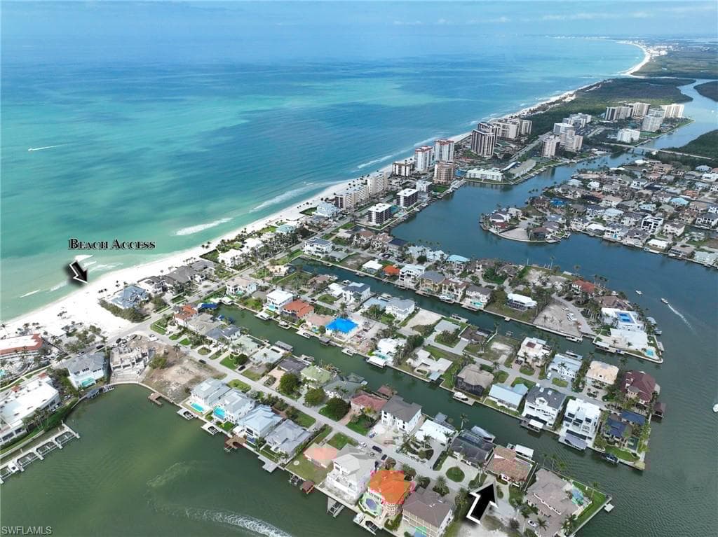 271 Bayview Ave, Naples, FL 34108-4