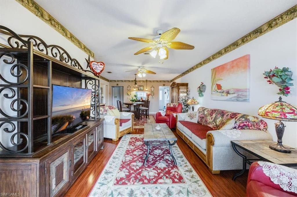 492 Bristle Cone Ln 47, Naples, FL 34113-7