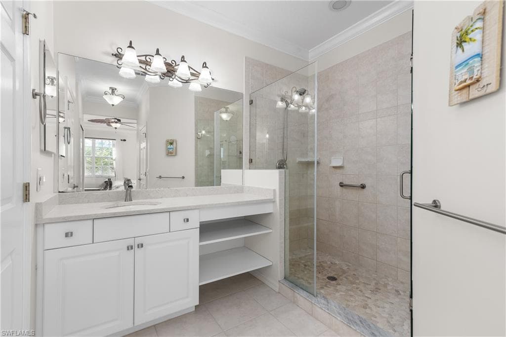 4844 Hampshire Ct 305, Naples, FL 34112-18