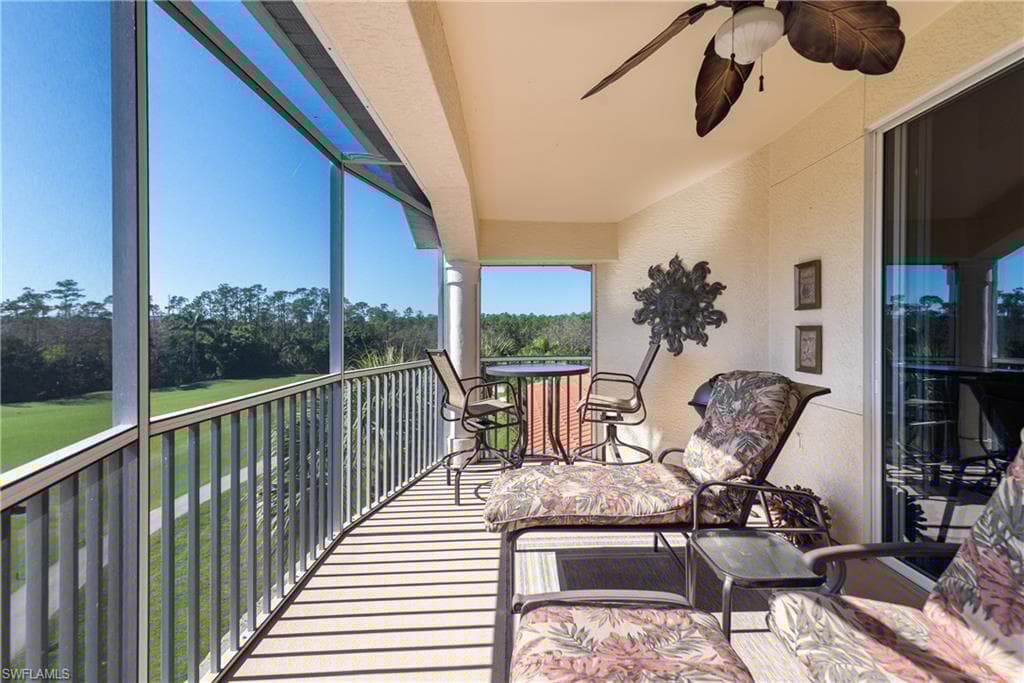 4844 Hampshire Ct 305, Naples, FL 34112-5