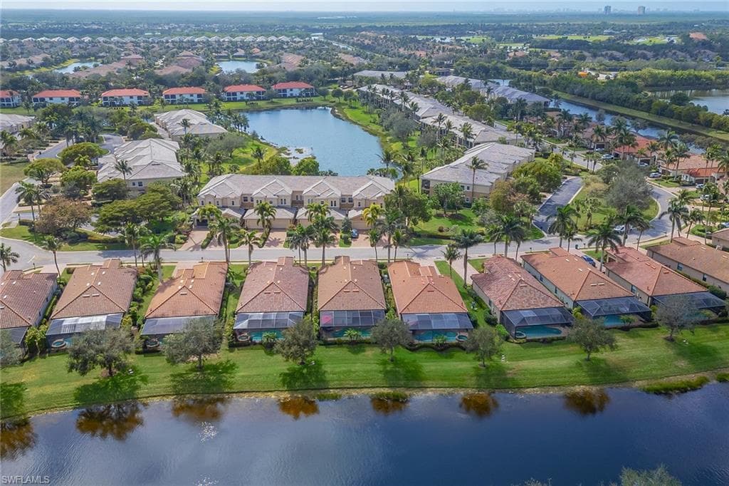3058 Aviamar Cir, Naples, FL 34114-31