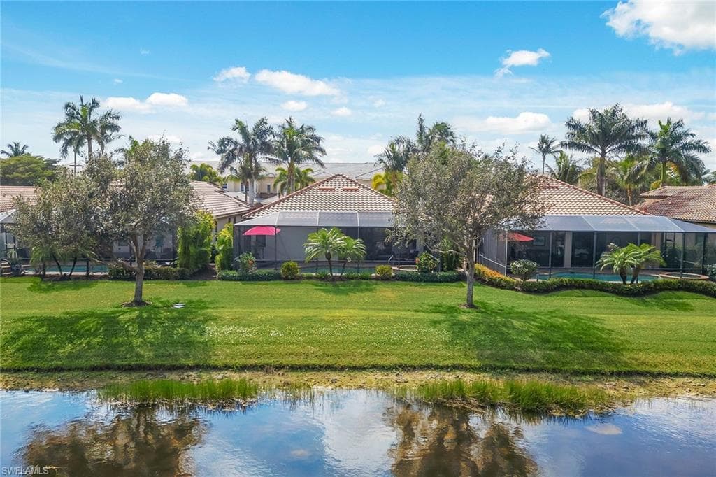 3058 Aviamar Cir, Naples, FL 34114-32