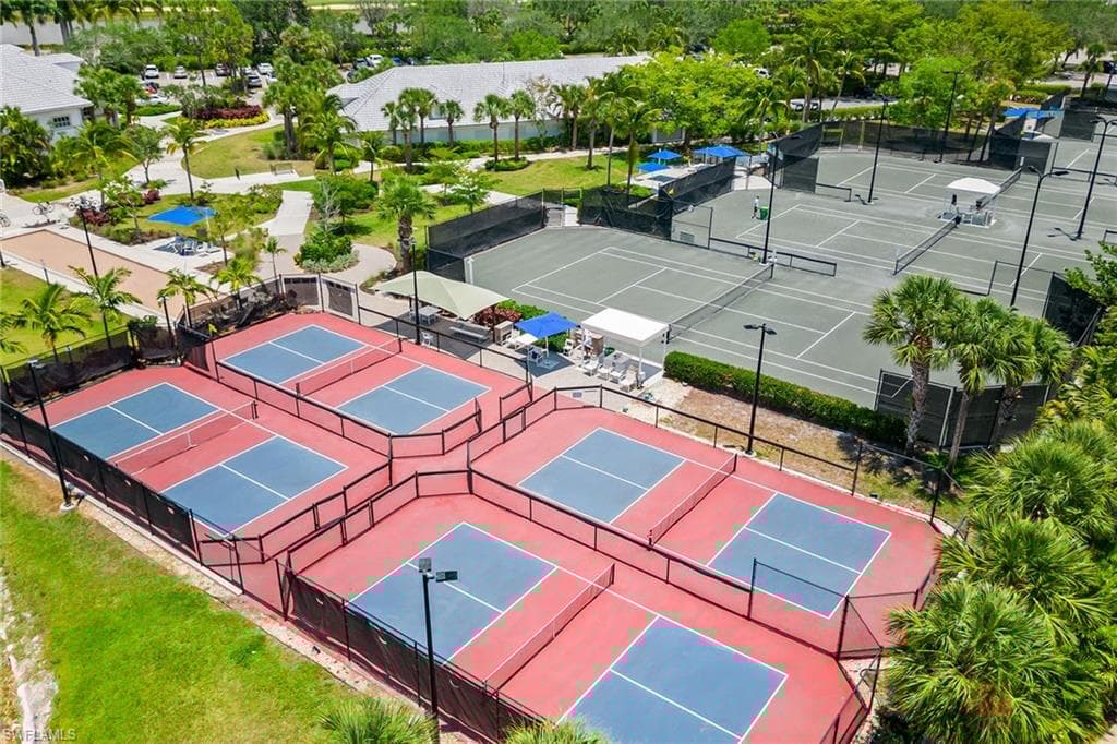 3058 Aviamar Cir, Naples, FL 34114-43
