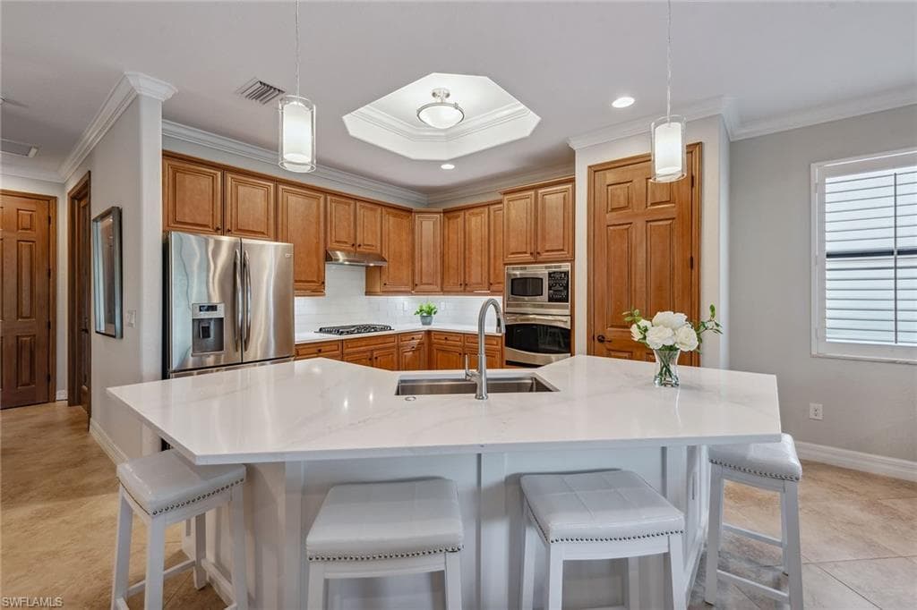 3058 Aviamar Cir, Naples, FL 34114-8