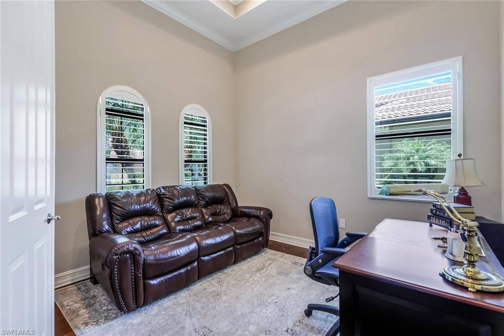 7291 Acorn Way, Naples, FL 34119-20