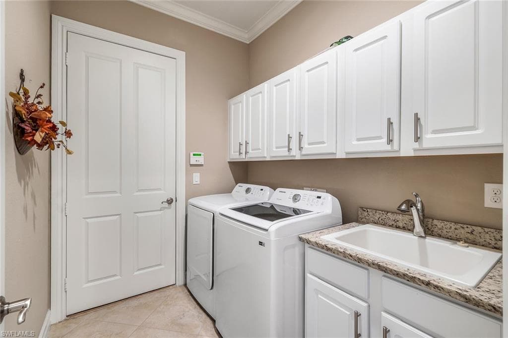 7291 Acorn Way, Naples, FL 34119-21