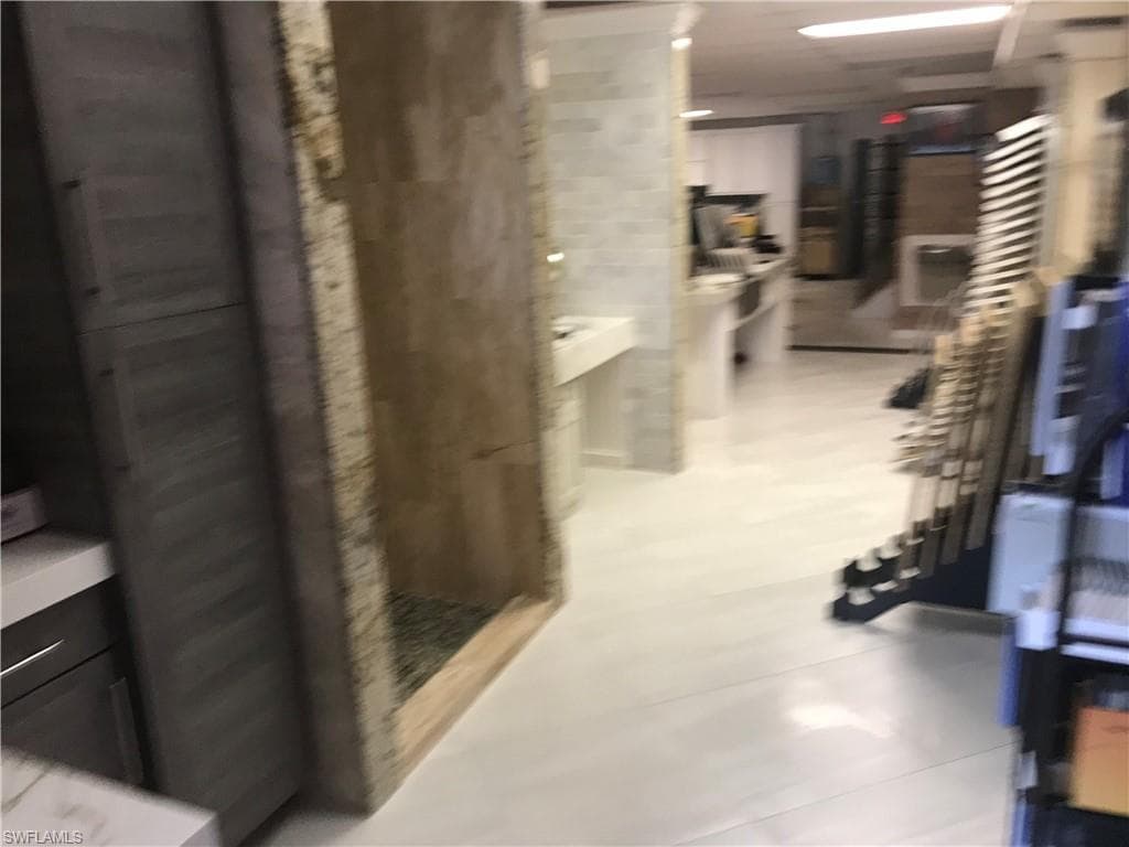 2424 Davis Blvd, Naples, FL 34104-4