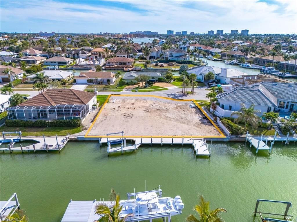 818 Elm Ct, Marco Island, FL 34145-9